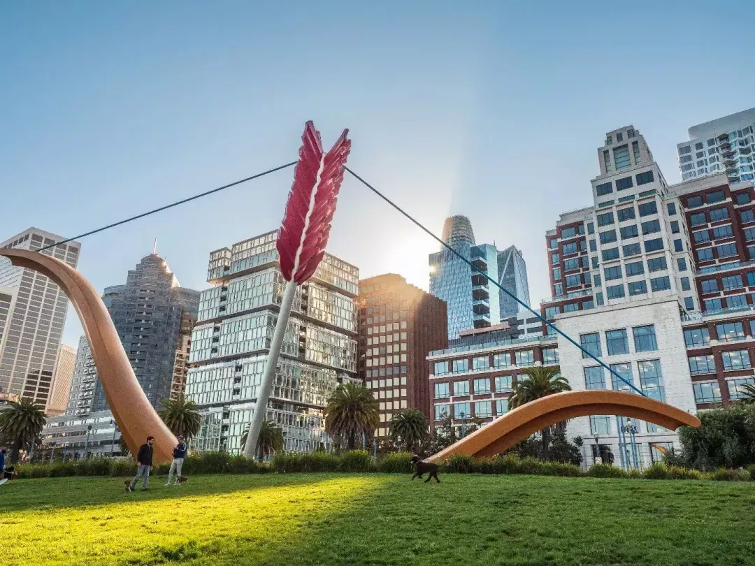 Cupids Bow on the Embarcadero